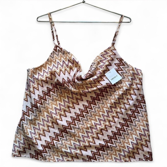 New Forever 21 Zigzag Patterned Spaghetti Strap Top size 2X - Picture 7 of 11